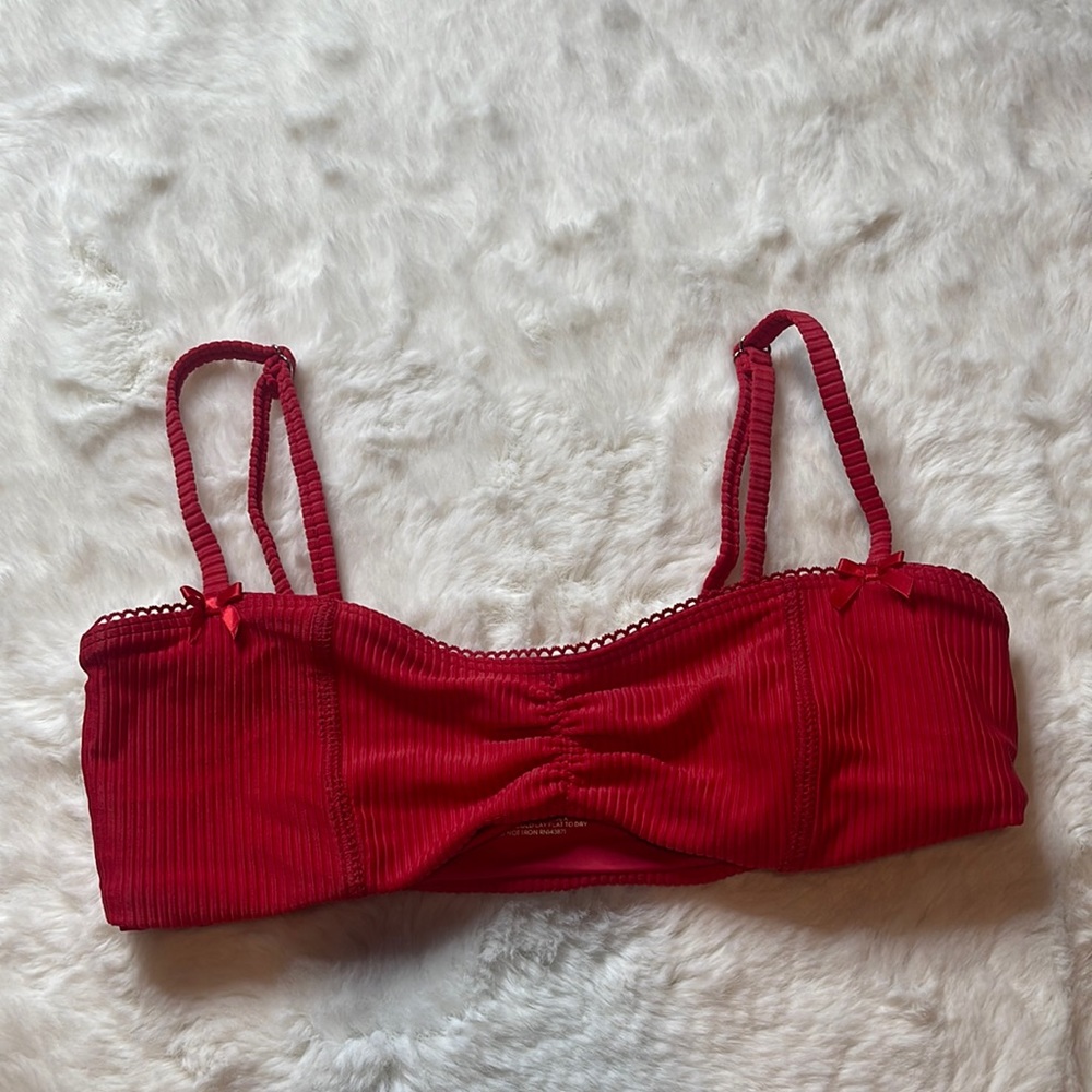 Frankie’s Bikinis Top - Size: S
